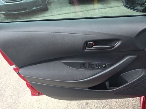 Certified 2025 Toyota Corolla LE image 13