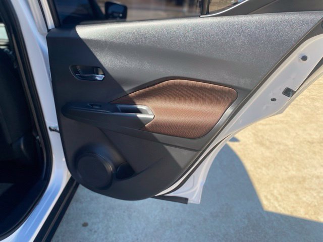 Used 2019 Nissan Kicks SR FWD image 17