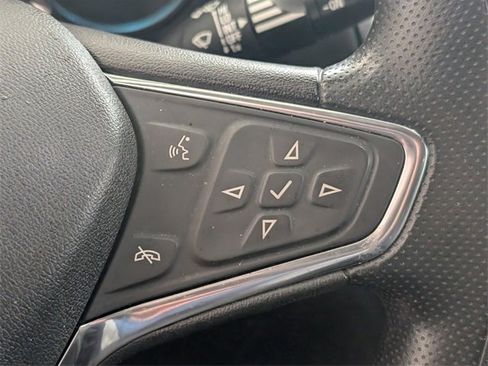 Used 2021 Chevrolet Equinox LT image 22