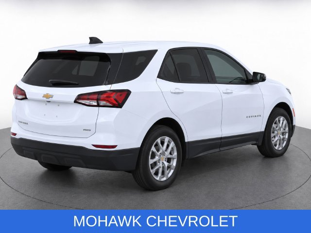 Certified 2022 Chevrolet Equinox LS w/ LS Convenience Package AWD/4WD image 5