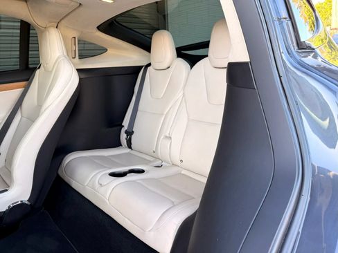 Used 2019 Tesla Model X Long Range AWD/4WD image 21