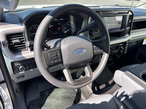 New 2026 Ford F250 XL w/ XL Off-Road Package AWD/4WD image 13