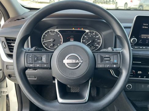 Certified 2023 Nissan Rogue SV image 7