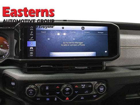 Used 2024 Jeep Wrangler Unlimited AWD/4WD image 12