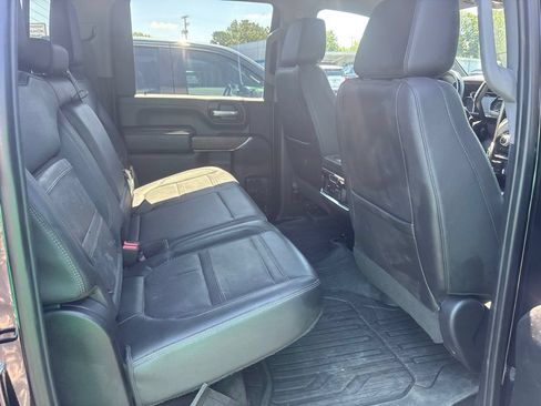 Used 2023 GMC Sierra 2500 Denali w/ Denali Ultimate Package AWD/4WD image 10