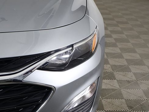 Used 2024 Chevrolet Malibu RS image 11