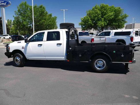 Used 2023 RAM 3500 Tradesman w/ Chrome Appearance Group AWD/4WD image 10