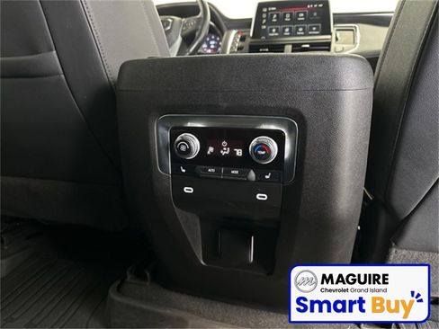 Used 2022 GMC Yukon XL SLT w/ SLT Premium Package image 21