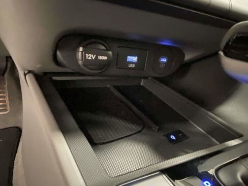 Certified 2025 Hyundai Elantra Sport image 19