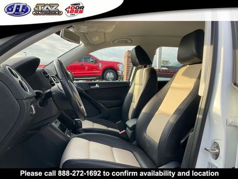 Used 2017 Volkswagen Tiguan S image 10
