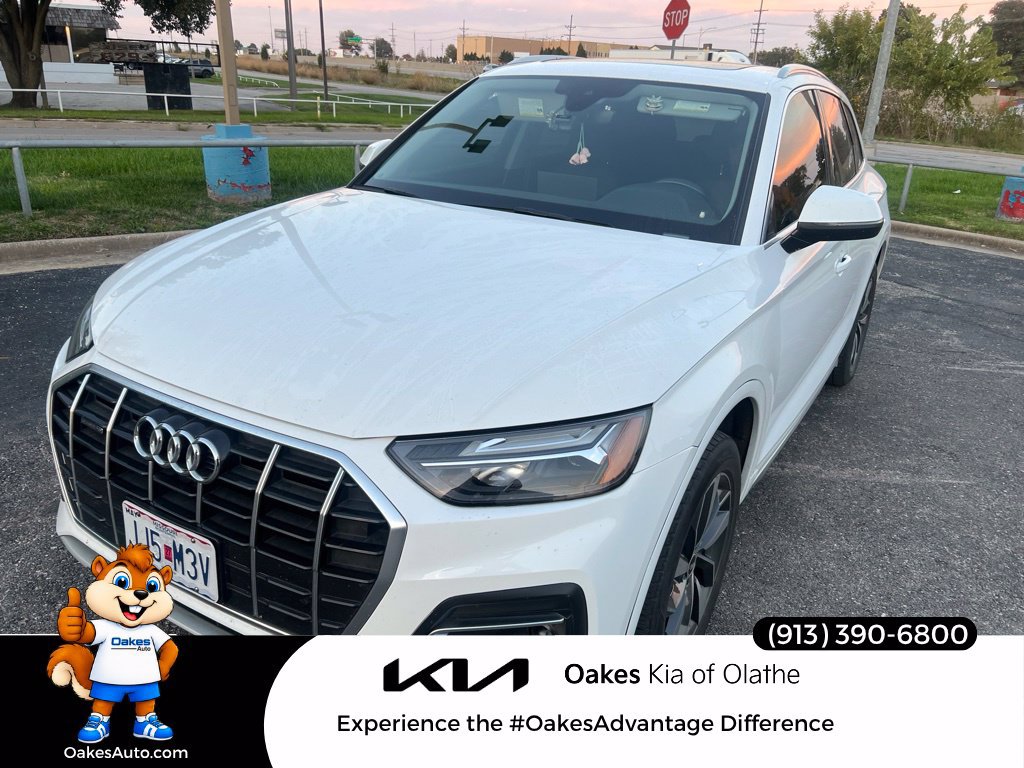 Used 2021 Audi Q5 2.0T Premium w/ Convenience Package AWD/4WD image 1