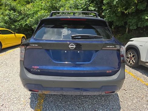 Used 2025 Nissan Kicks SR FWD image 5