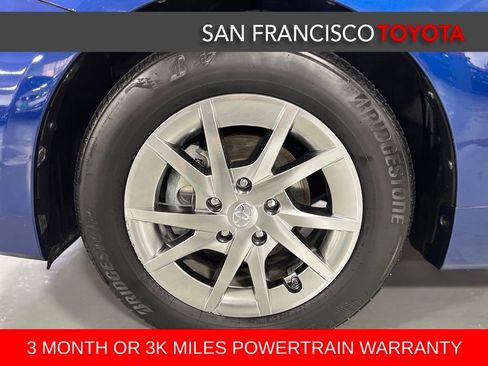 Used 2015 Toyota Prius V Four FWD image 9