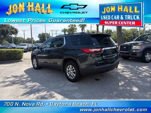 Used 2020 Chevrolet Traverse LT FWD image 5