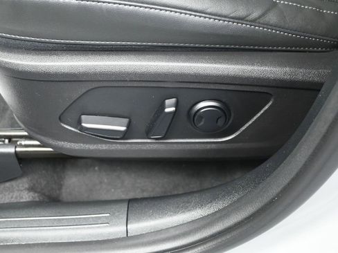 Certified 2023 Kia Sorento SX image 12