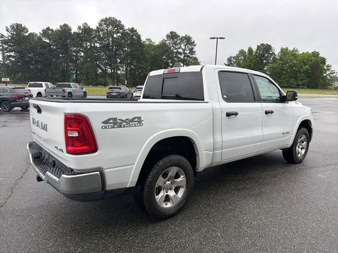 Used 2025 RAM 1500 Big Horn AWD/4WD image 8