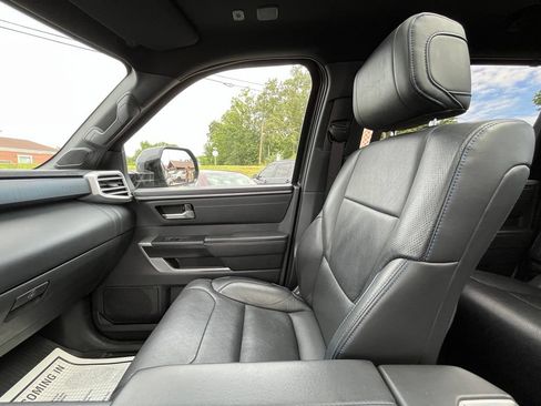 Used 2023 Toyota Tundra Platinum AWD/4WD image 27