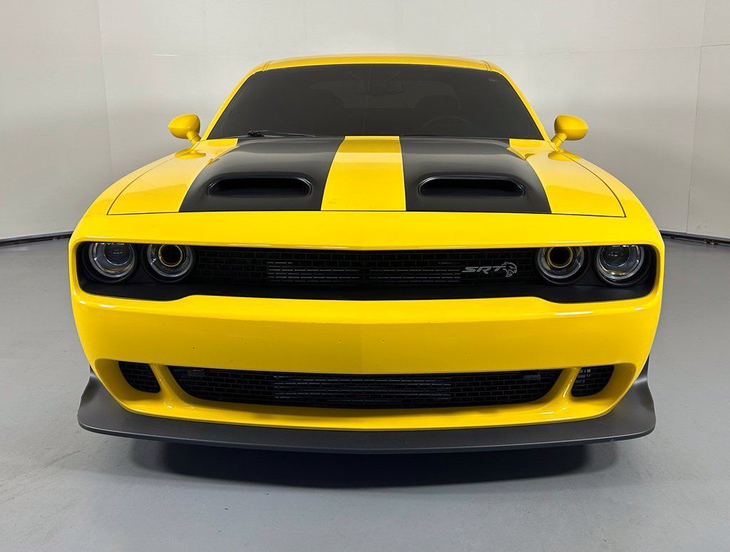 Used 2019 Dodge Challenger SRT Hellcat Redeye RWD image 2