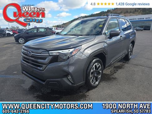 Used 2025 Subaru Forester Premium AWD/4WD image 1