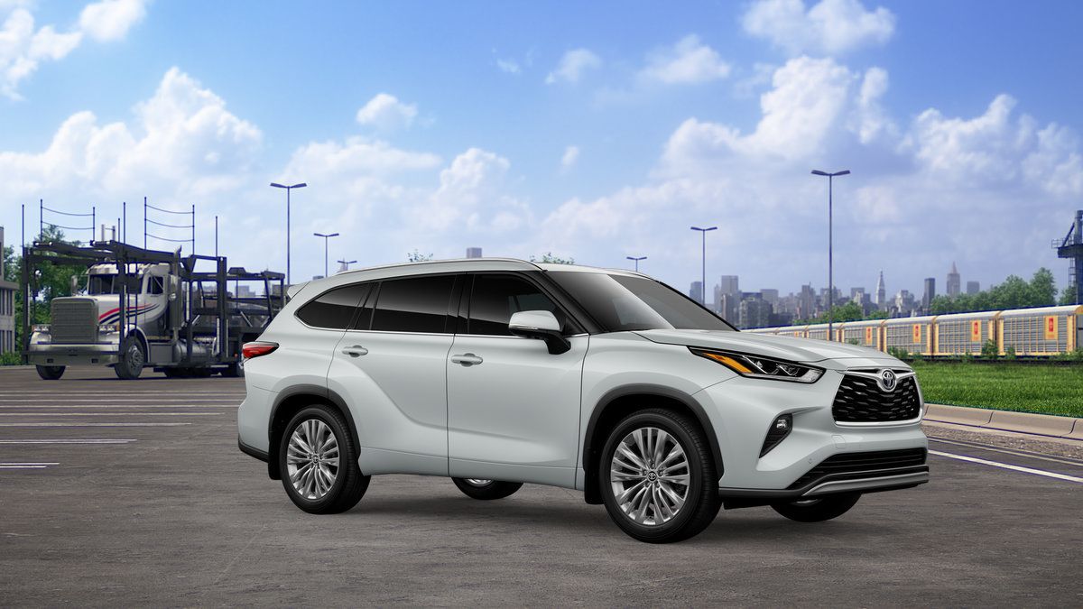 New 2026 Toyota Highlander Platinum AWD/4WD image 16