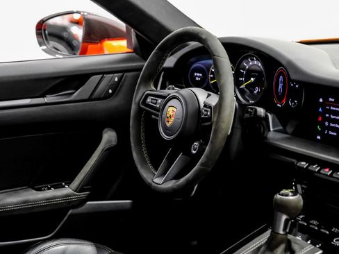 Used 2022 Porsche 911 GT3 image 10