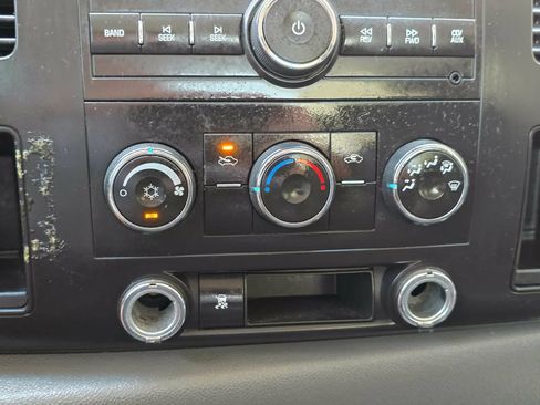 Used 2010 Chevrolet Silverado 1500 W/T RWD image 23