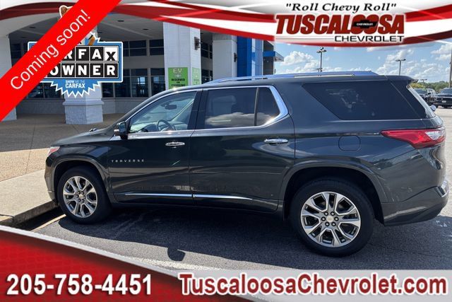 Used 2021 Chevrolet Traverse Premier FWD image 1