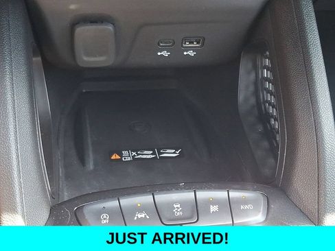Used 2025 Chevrolet TrailBlazer RS w/ Convenience Package AWD/4WD image 23
