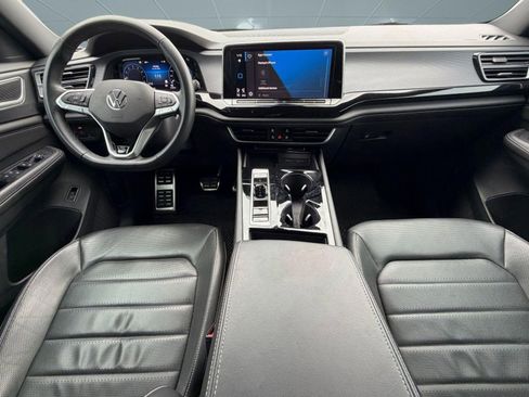 Used 2024 Volkswagen Atlas Cross Sport SEL R-Line image 14