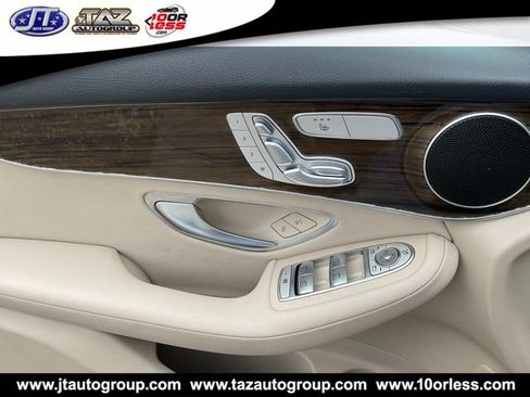 Used 2021 Mercedes-Benz GLC 300 image 11