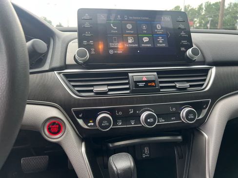 Used 2019 Honda Accord EX image 29