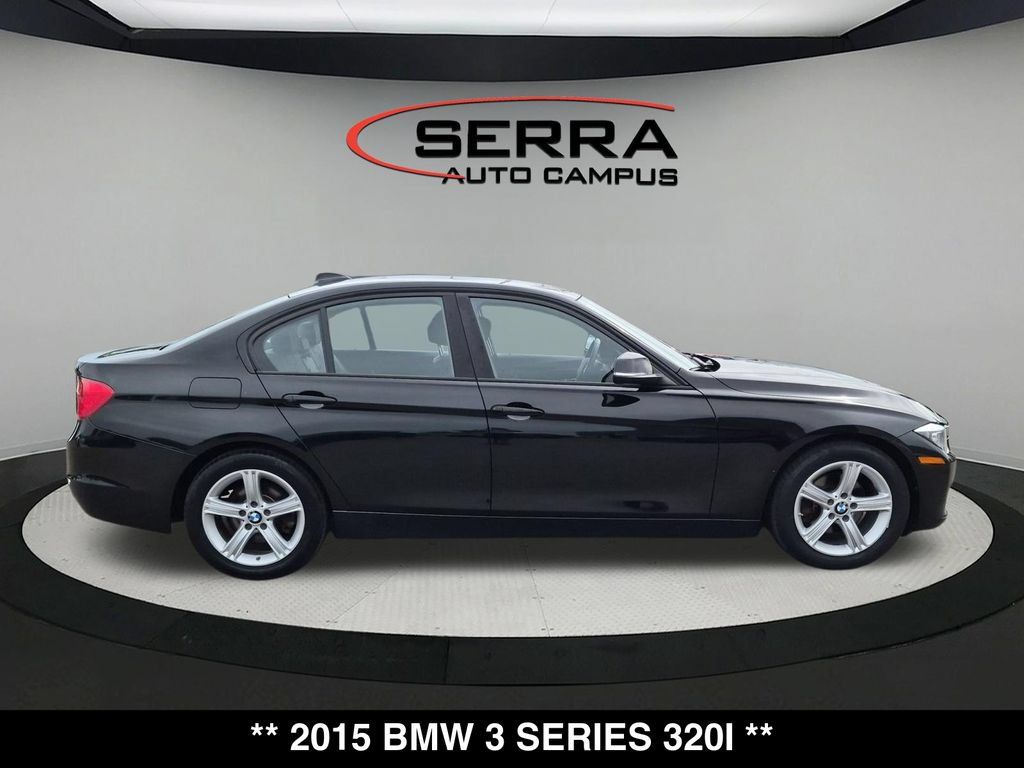 Used 2015 BMW 320i Sedan RWD image 9