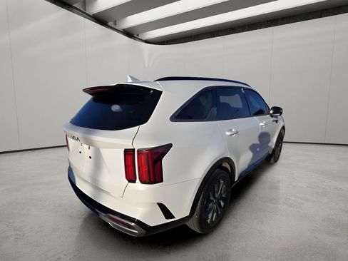 Used 2023 Kia Sorento SX image 5