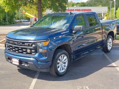 Used 2022 Chevrolet Silverado 1500 Custom AWD/4WD image 5