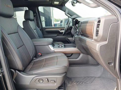 Certified 2025 Chevrolet Silverado 2500 High Country w/ High Country Premium Package AWD/4WD image 35