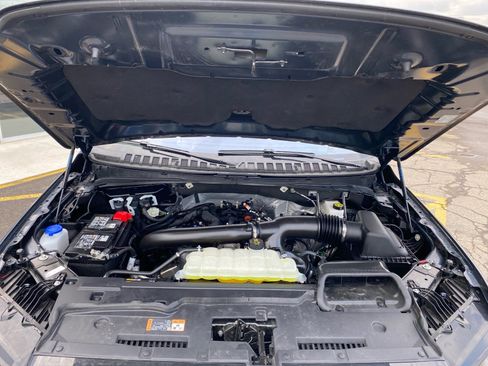 Used 2025 Lincoln Navigator Reserve AWD/4WD image 23