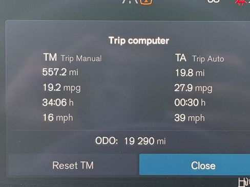 Certified 2025 Volvo XC90 B6 Plus AWD/4WD image 21