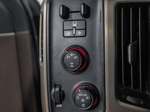 Used 2016 GMC Sierra 2500 Denali w/ Duramax Plus Package AWD/4WD image 27