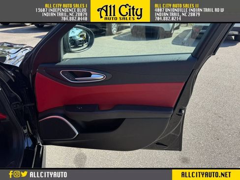 Used 2019 Alfa Romeo Giulia RWD image 10