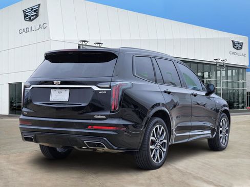 Certified 2023 Cadillac XT6 Sport w/ Technology Package AWD/4WD image 5