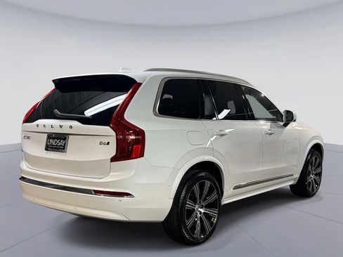 Used 2025 Volvo XC90 B6 Ultra AWD/4WD image 10