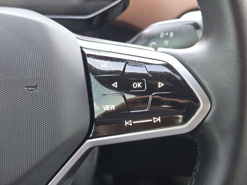 Used 2024 Volkswagen ID.4 Pro image 30