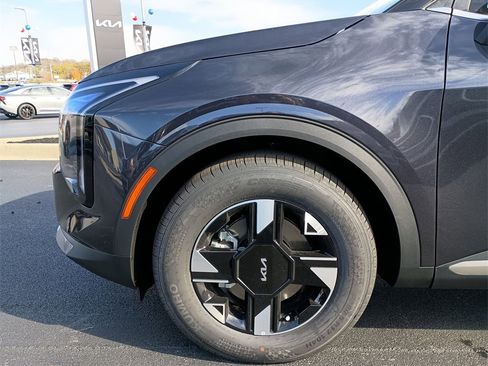 New 2026 Kia Sportage LX image 16