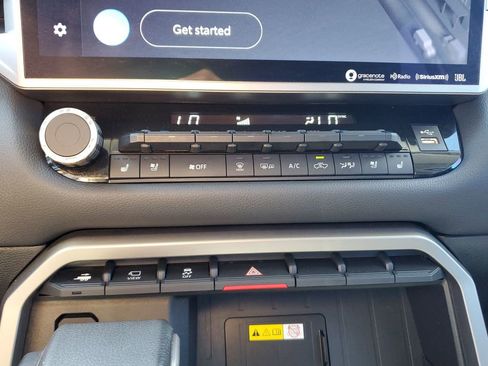 Used 2023 Toyota Tundra Limited image 20