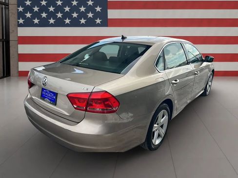 Used 2015 Volkswagen Passat 1.8T S image 6