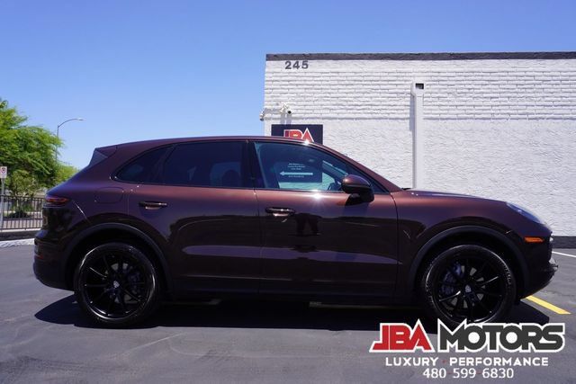 Used 2020 Porsche Cayenne AWD/4WD image 12