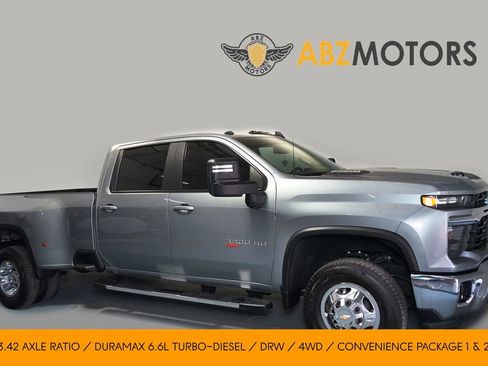 Used 2025 Chevrolet Silverado 3500 LT w/ Convenience Package image 1