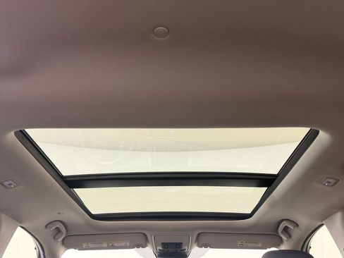 Used 2025 Honda Pilot Touring image 22