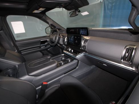New 2026 Ford Expedition Max Platinum w/ Stealth Appearance Package AWD/4WD image 22