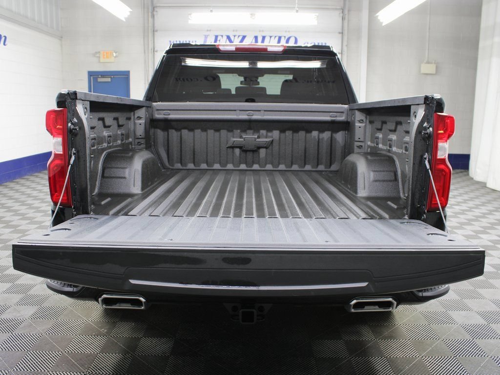 Used 2025 Chevrolet Silverado 1500 RST AWD/4WD image 31